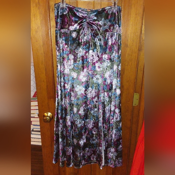 Free People Carpe Diem Floral Velvet Convertible Maxi Skirt/Dress - Picture 4 of 8